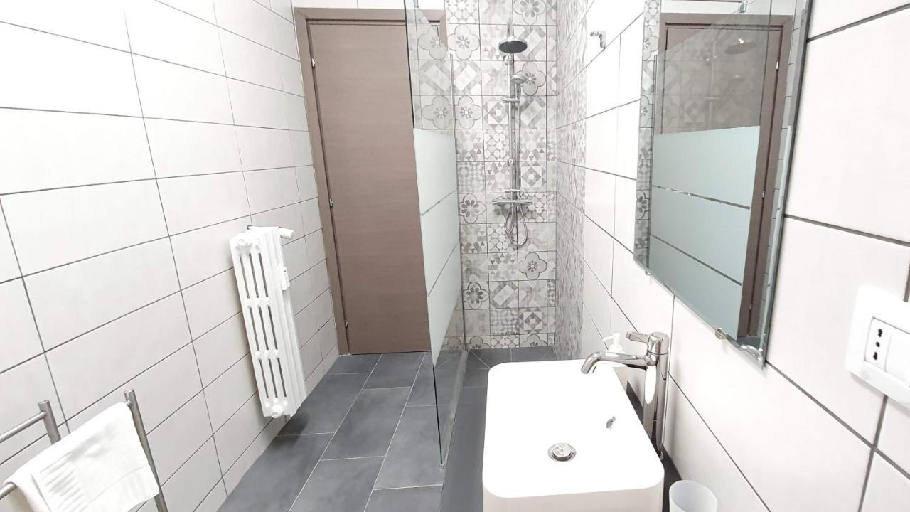Dreibettzimmer mit eigenem externen Bad